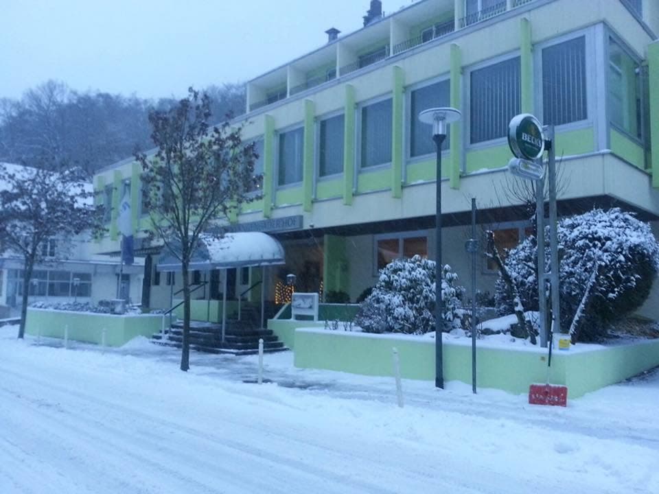 Hotel Schlangenbader'in eski hali  ( Görsel Kaynak: Facebook · Hotel Schlangenbader Hof  )